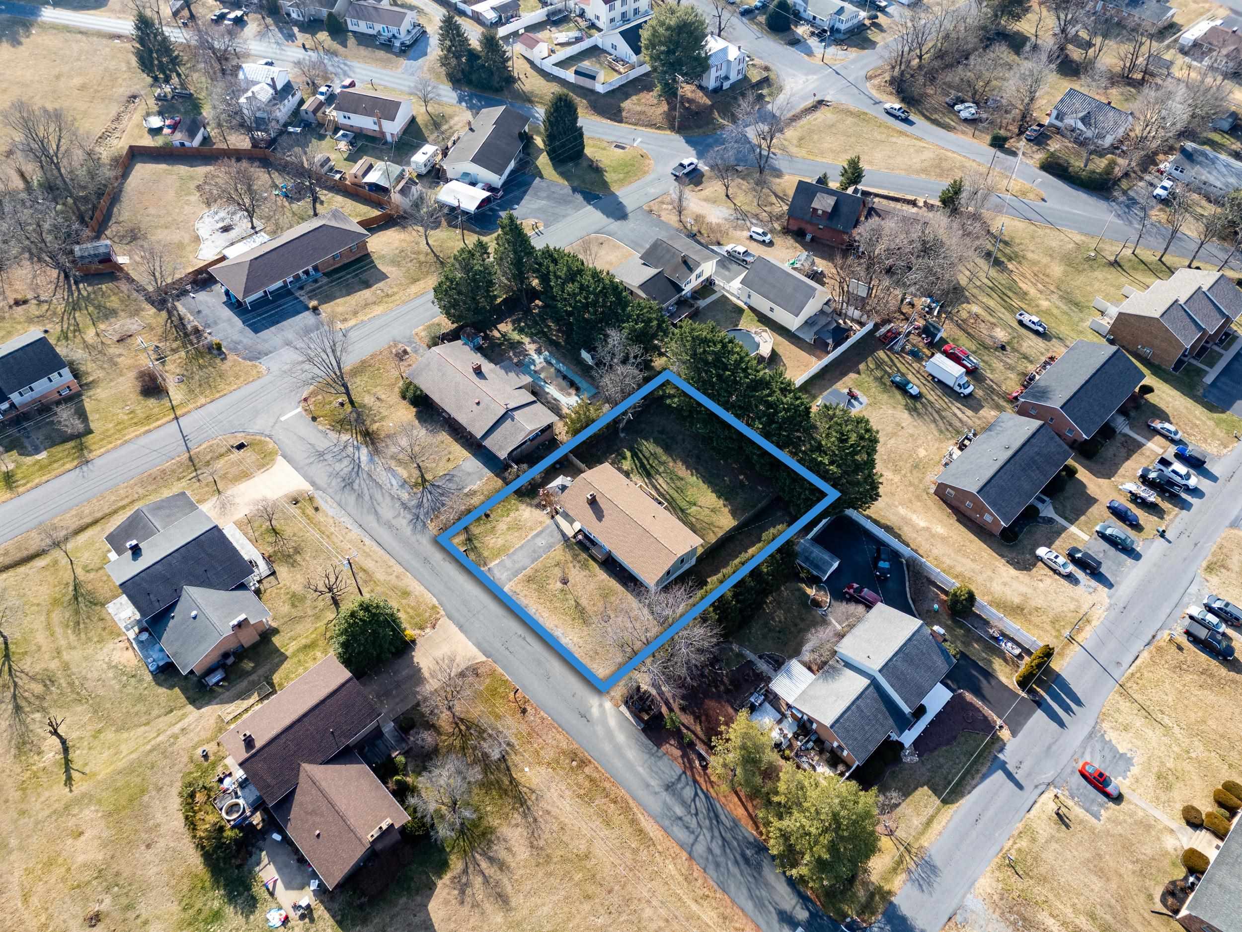 507 BARKMAN AVE, ELKTON, Virginia 22827, 3 Bedrooms Bedrooms, ,2 BathroomsBathrooms,Residential,507 BARKMAN AVE,672351 MLS # 672351