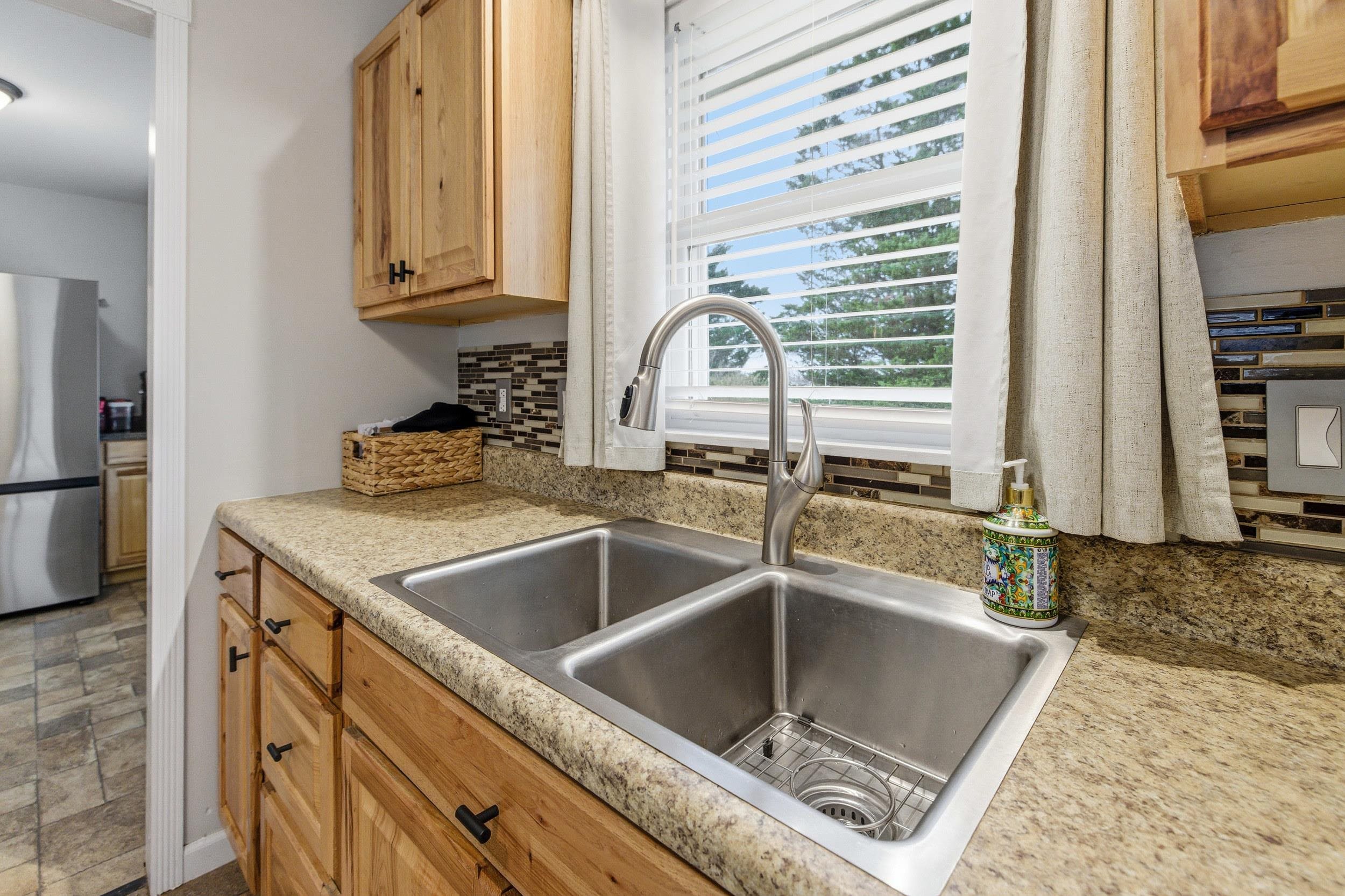 507 BARKMAN AVE, ELKTON, Virginia 22827, 3 Bedrooms Bedrooms, ,2 BathroomsBathrooms,Residential,507 BARKMAN AVE,672351 MLS # 672351