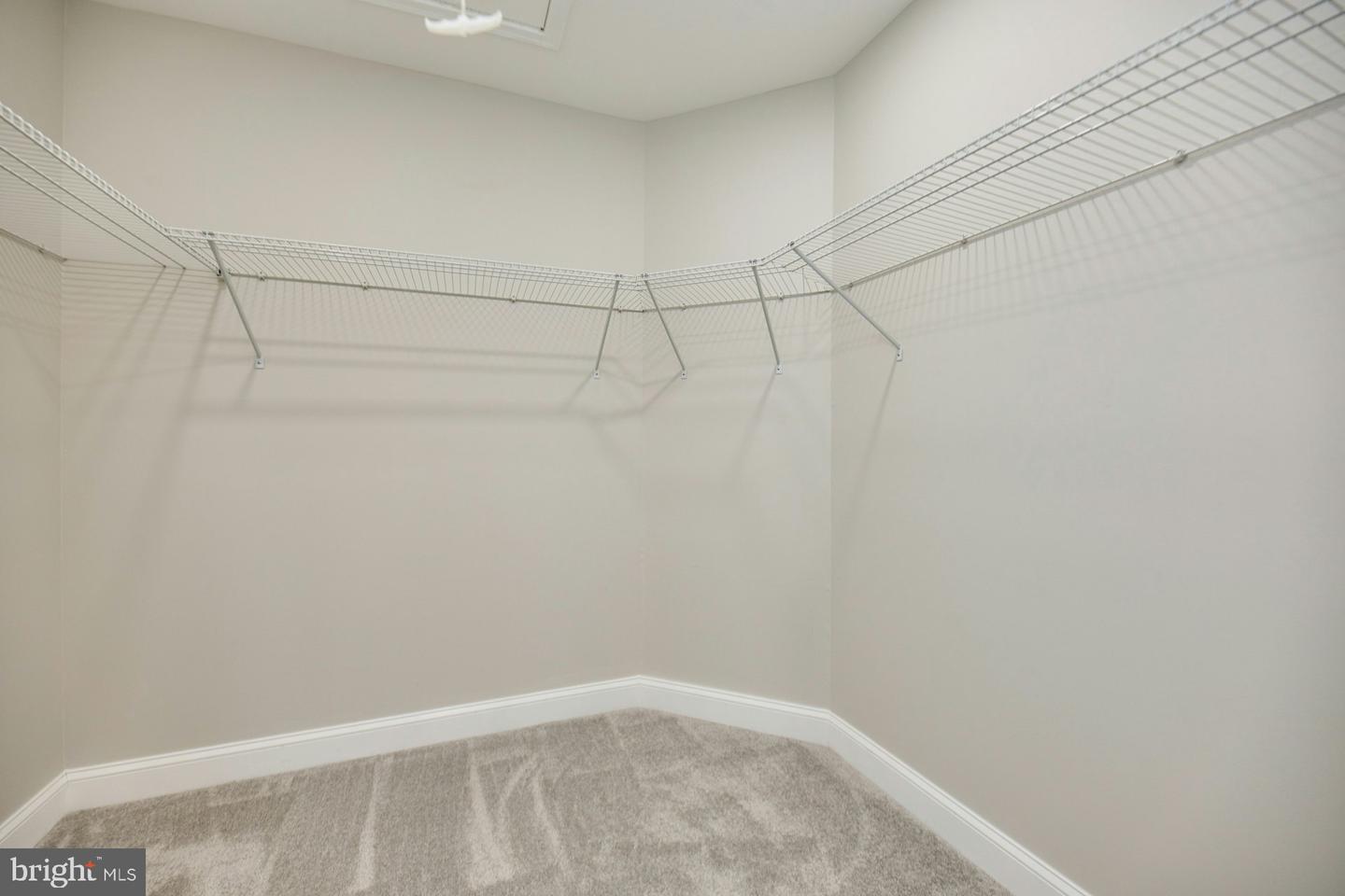 6323 EVERGLADES DR, ALEXANDRIA, Virginia 22312, 5 Bedrooms Bedrooms, ,4 BathroomsBathrooms,Residential,For sale,6323 EVERGLADES DR,VAFX2276302 MLS # VAFX2276302