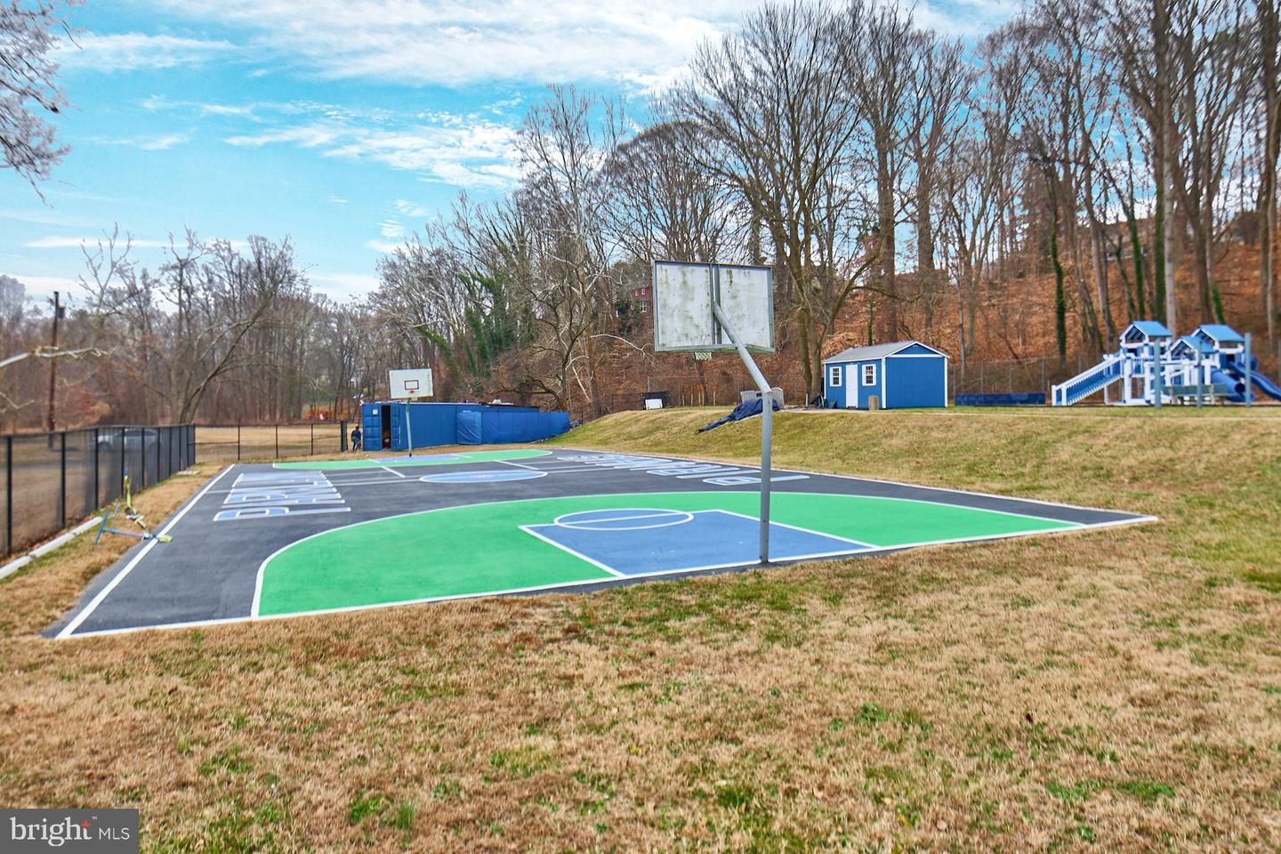 6323 EVERGLADES DR, ALEXANDRIA, Virginia 22312, 5 Bedrooms Bedrooms, ,4 BathroomsBathrooms,Residential,For sale,6323 EVERGLADES DR,VAFX2276302 MLS # VAFX2276302