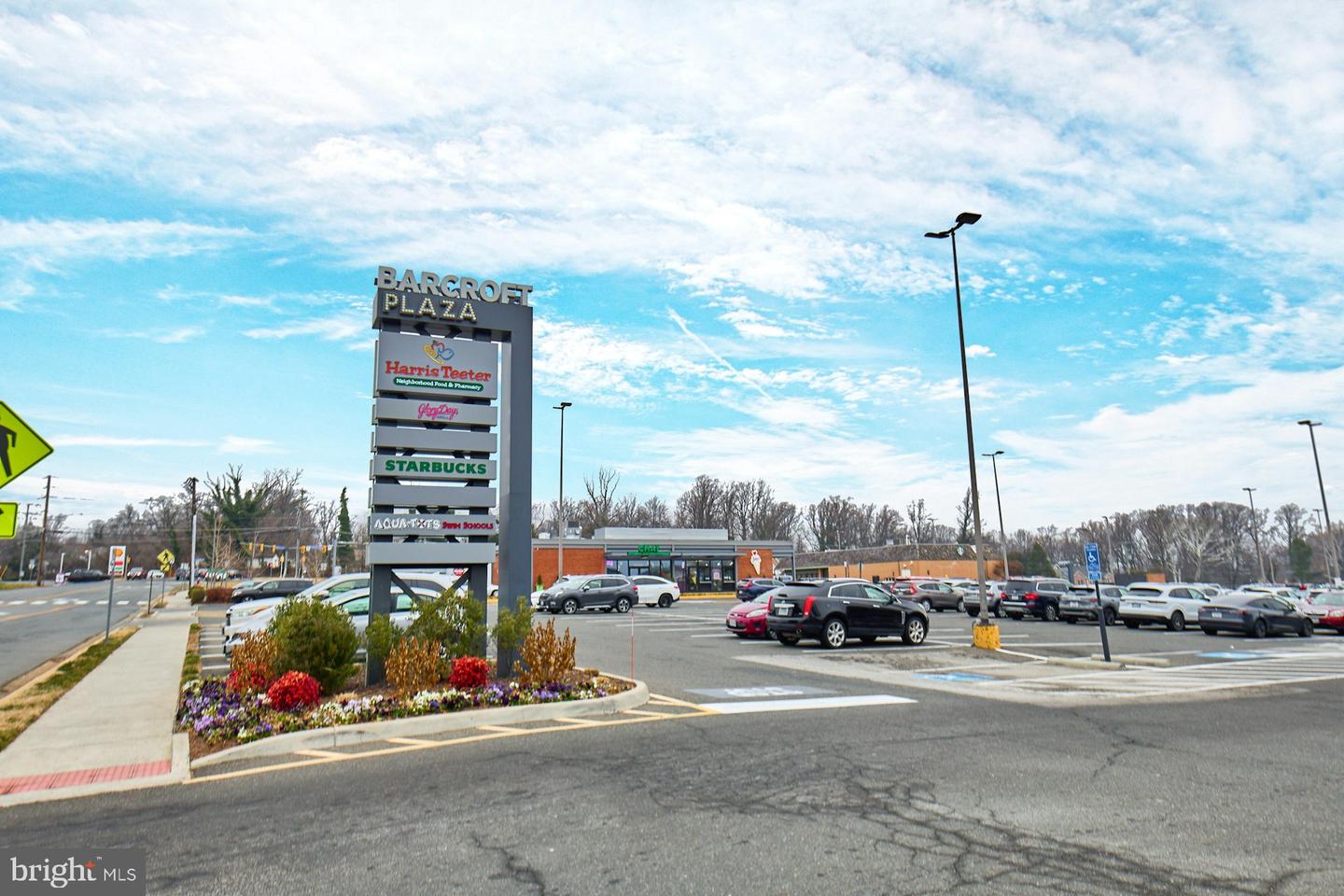 6323 EVERGLADES DR, ALEXANDRIA, Virginia 22312, 5 Bedrooms Bedrooms, ,4 BathroomsBathrooms,Residential,For sale,6323 EVERGLADES DR,VAFX2276302 MLS # VAFX2276302