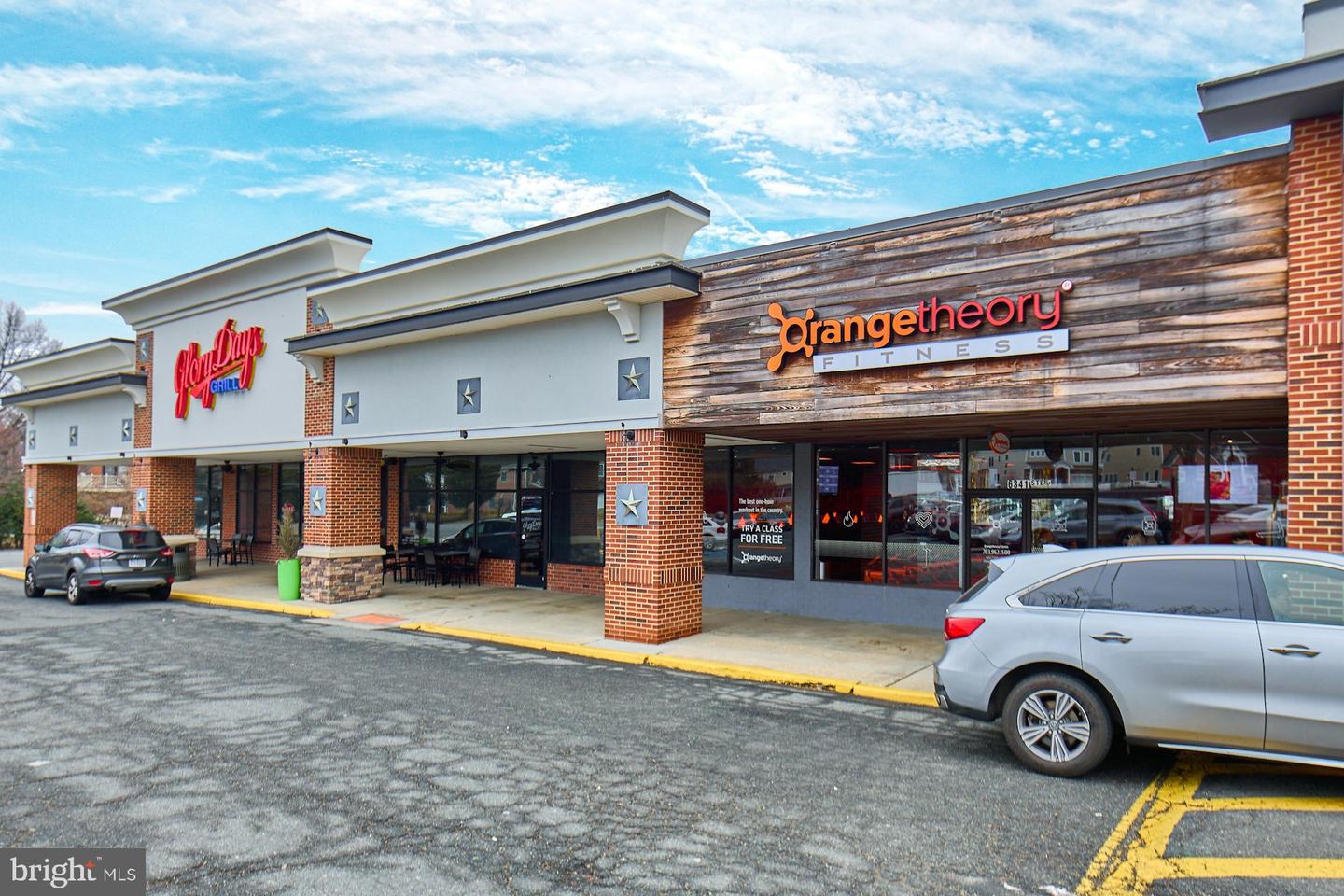 6323 EVERGLADES DR, ALEXANDRIA, Virginia 22312, 5 Bedrooms Bedrooms, ,4 BathroomsBathrooms,Residential,For sale,6323 EVERGLADES DR,VAFX2276302 MLS # VAFX2276302