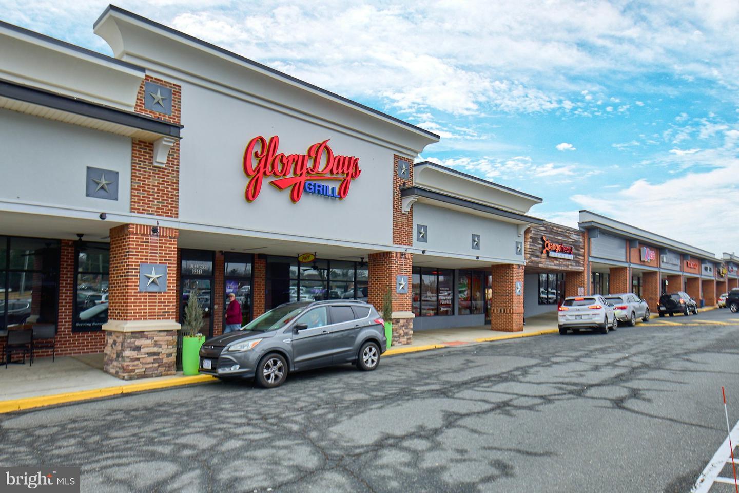 6323 EVERGLADES DR, ALEXANDRIA, Virginia 22312, 5 Bedrooms Bedrooms, ,4 BathroomsBathrooms,Residential,For sale,6323 EVERGLADES DR,VAFX2276302 MLS # VAFX2276302