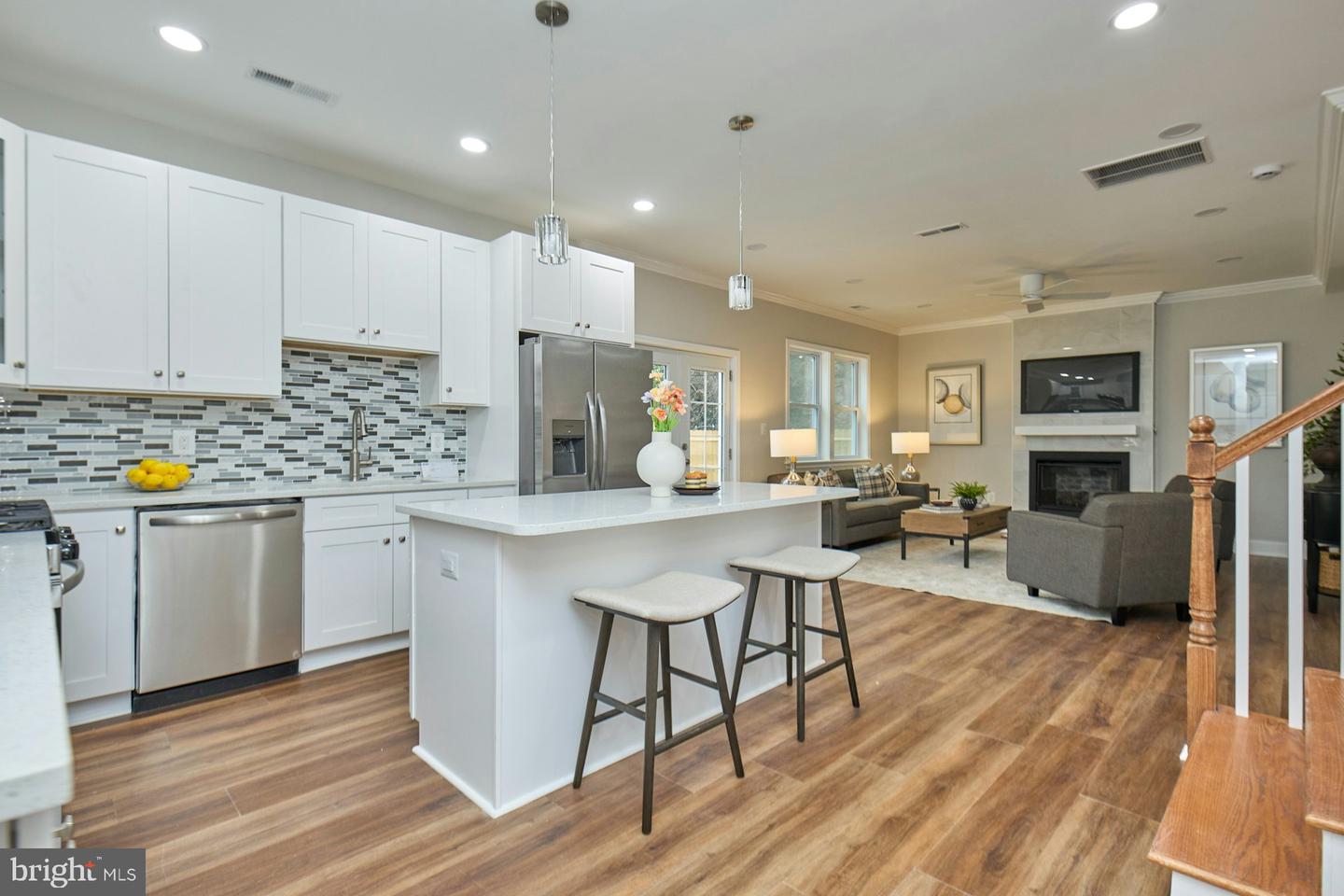 6323 EVERGLADES DR, ALEXANDRIA, Virginia 22312, 5 Bedrooms Bedrooms, ,4 BathroomsBathrooms,Residential,For sale,6323 EVERGLADES DR,VAFX2276302 MLS # VAFX2276302