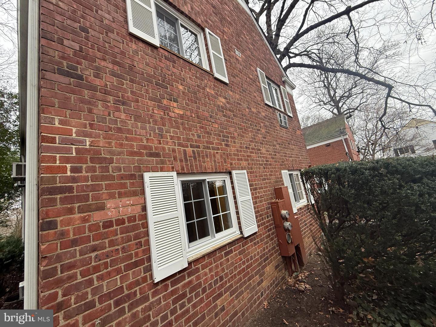 3492 MARTHA CUSTIS DR, ALEXANDRIA, Virginia 22302, 3 Bedrooms Bedrooms, ,2 BathroomsBathrooms,Residential,For sale,3492 MARTHA CUSTIS DR,VAAX2051210 MLS # VAAX2051210