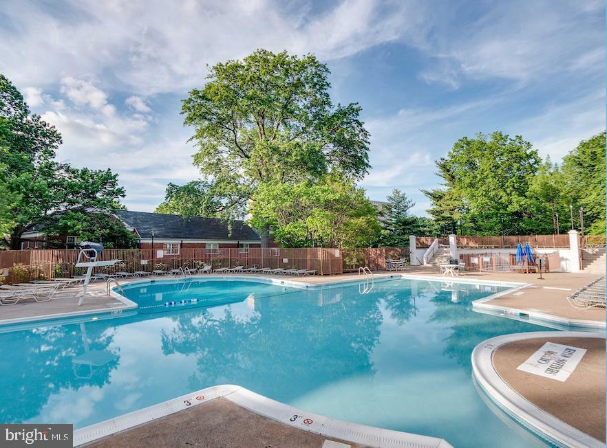 3492 MARTHA CUSTIS DR, ALEXANDRIA, Virginia 22302, 3 Bedrooms Bedrooms, ,2 BathroomsBathrooms,Residential,For sale,3492 MARTHA CUSTIS DR,VAAX2051210 MLS # VAAX2051210