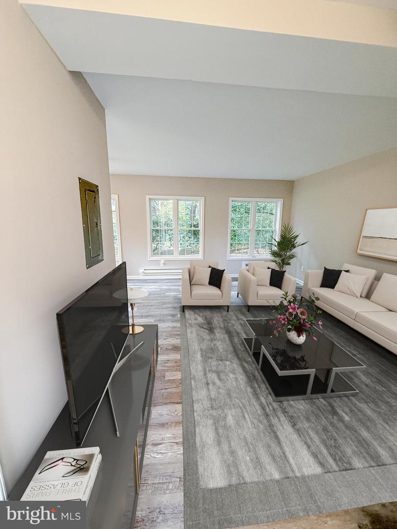 3492 MARTHA CUSTIS DR, ALEXANDRIA, Virginia 22302, 3 Bedrooms Bedrooms, ,2 BathroomsBathrooms,Residential,For sale,3492 MARTHA CUSTIS DR,VAAX2051210 MLS # VAAX2051210