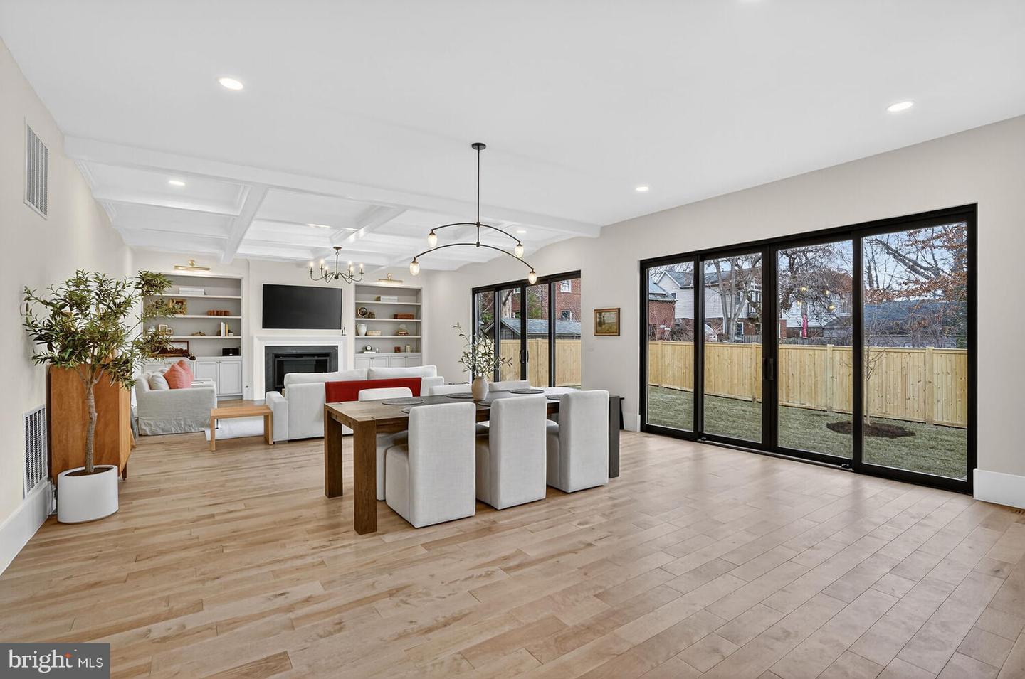 1615 N WAKEFIELD ST, ARLINGTON, Virginia 22207, 6 Bedrooms Bedrooms, ,7 BathroomsBathrooms,Residential,For sale,1615 N WAKEFIELD ST,VAAR2065418 MLS # VAAR2065418