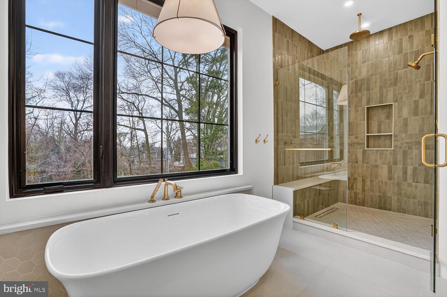 1615 N WAKEFIELD ST, ARLINGTON, Virginia 22207, 6 Bedrooms Bedrooms, ,7 BathroomsBathrooms,Residential,For sale,1615 N WAKEFIELD ST,VAAR2065418 MLS # VAAR2065418