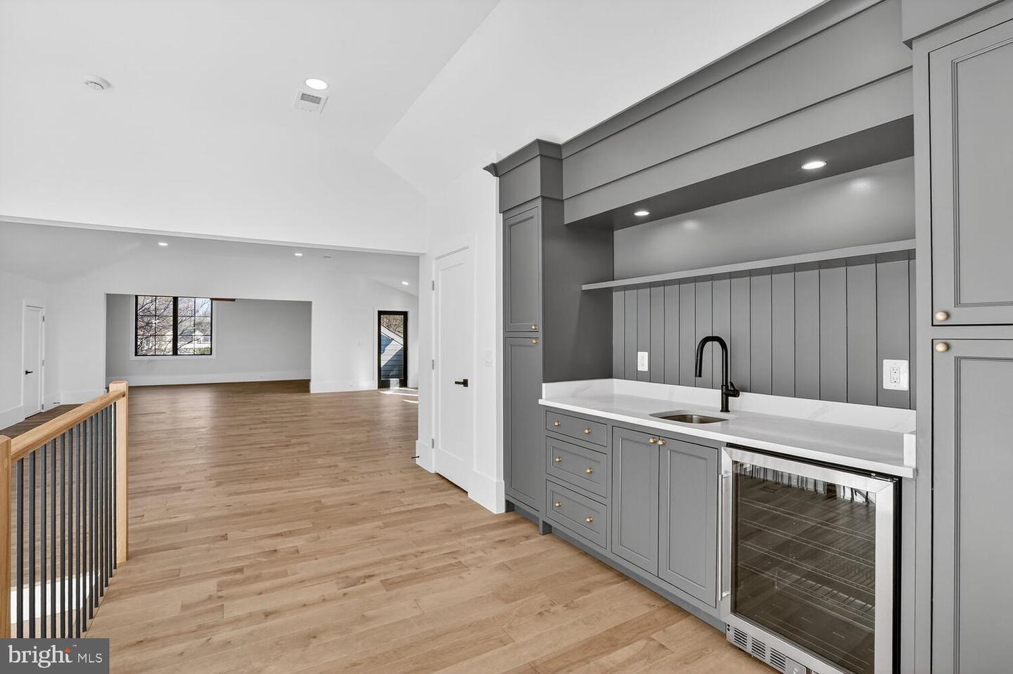 1615 N WAKEFIELD ST, ARLINGTON, Virginia 22207, 6 Bedrooms Bedrooms, ,7 BathroomsBathrooms,Residential,For sale,1615 N WAKEFIELD ST,VAAR2065418 MLS # VAAR2065418