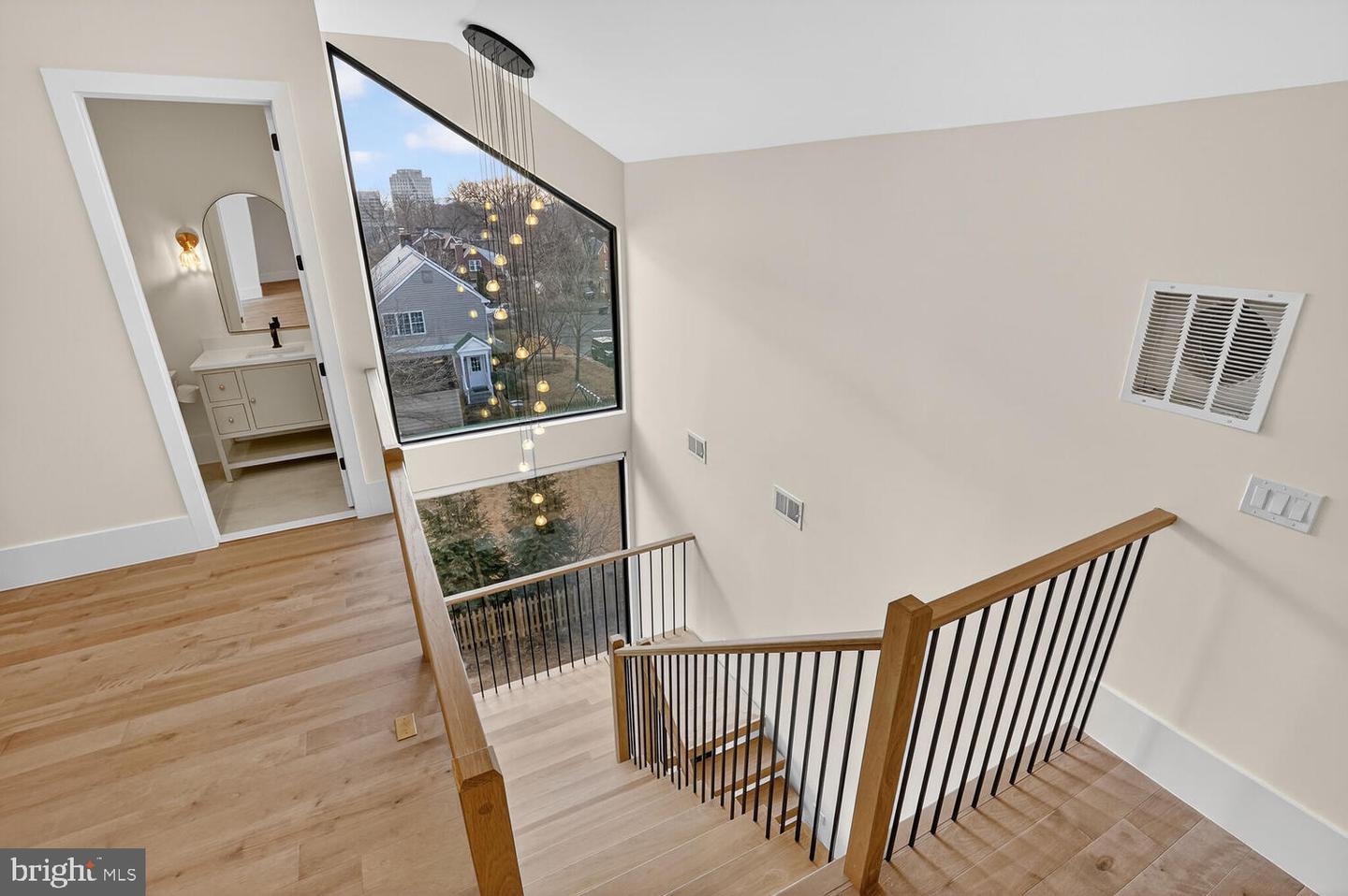 1615 N WAKEFIELD ST, ARLINGTON, Virginia 22207, 6 Bedrooms Bedrooms, ,7 BathroomsBathrooms,Residential,For sale,1615 N WAKEFIELD ST,VAAR2065418 MLS # VAAR2065418