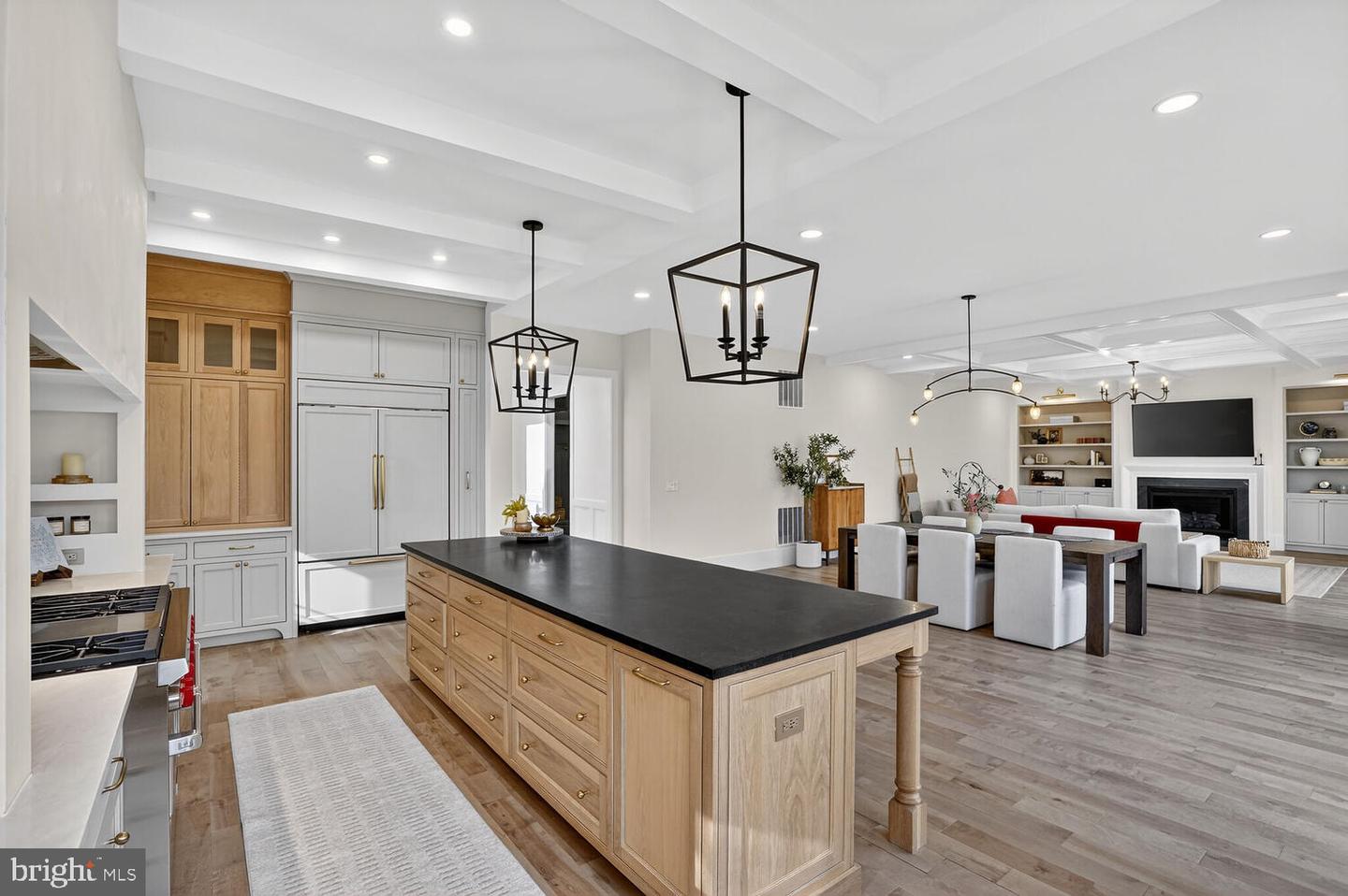 1615 N WAKEFIELD ST, ARLINGTON, Virginia 22207, 6 Bedrooms Bedrooms, ,7 BathroomsBathrooms,Residential,For sale,1615 N WAKEFIELD ST,VAAR2065418 MLS # VAAR2065418