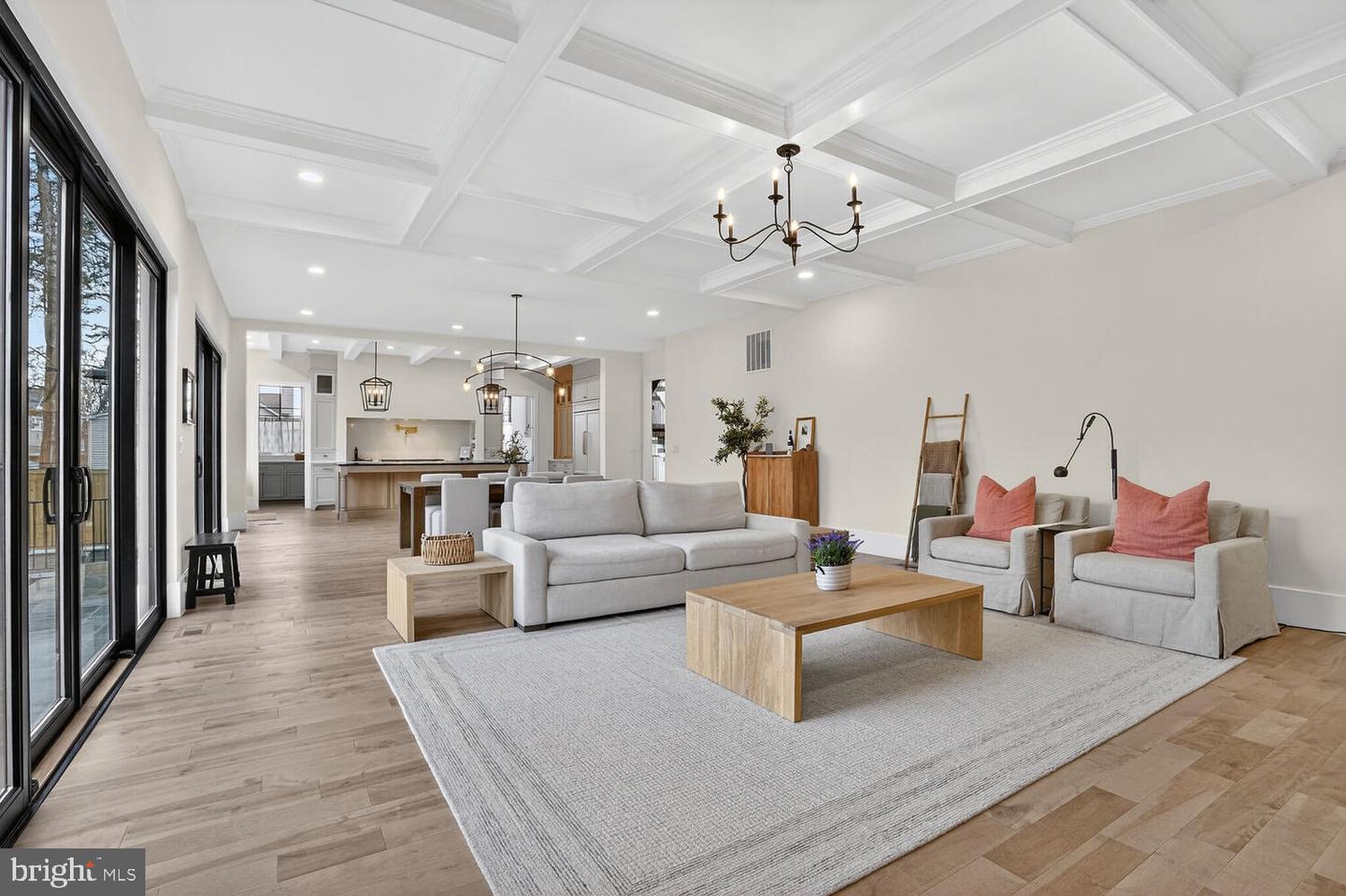 1615 N WAKEFIELD ST, ARLINGTON, Virginia 22207, 6 Bedrooms Bedrooms, ,7 BathroomsBathrooms,Residential,For sale,1615 N WAKEFIELD ST,VAAR2065418 MLS # VAAR2065418