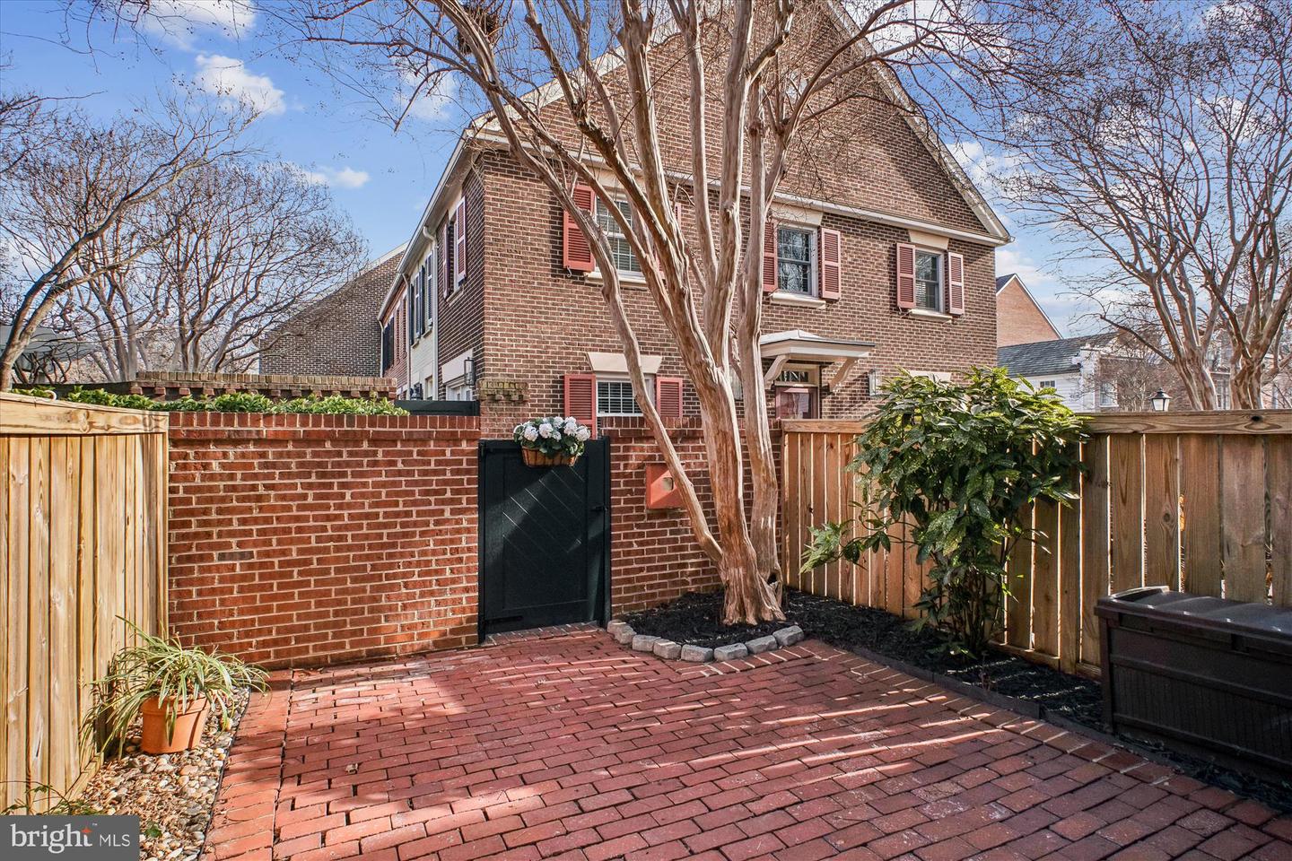 334 N SAINT ASAPH ST N, ALEXANDRIA, Virginia 22314, 2 Bedrooms Bedrooms, ,1 BathroomBathrooms,Residential,For sale,334 N SAINT ASAPH ST N,VAAX2051414 MLS # VAAX2051414 334 N SAINT ASAPH ST N, ALEXANDRIA, Virginia 22314, 2 Bedrooms Bedrooms, ,1 BathroomBathrooms,Residential,For sale,334 N SAINT ASAPH ST N,VAAX2051414 MLS # VAAX2051414