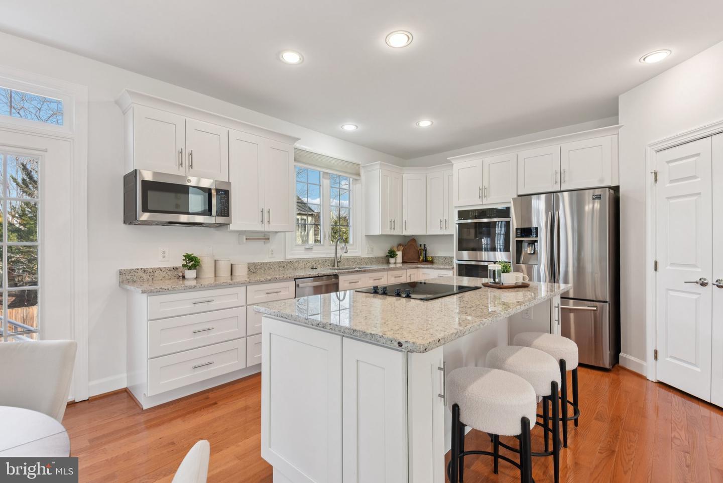 8214 WESTWOOD MEWS CT, VIENNA, Virginia 22182, 5 Bedrooms Bedrooms, 7 Rooms Rooms,4 BathroomsBathrooms,Residential,For sale,8214 WESTWOOD MEWS CT,VAFX2278286 MLS # VAFX2278286