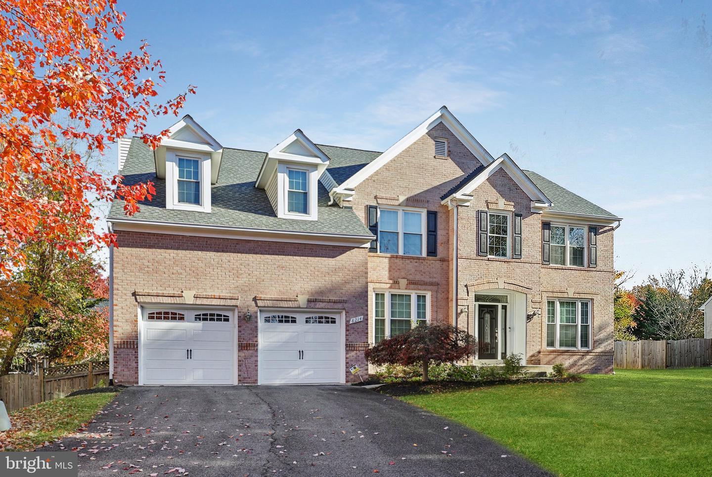 8214 WESTWOOD MEWS CT, VIENNA, Virginia 22182, 5 Bedrooms Bedrooms, 7 Rooms Rooms,4 BathroomsBathrooms,Residential,For sale,8214 WESTWOOD MEWS CT,VAFX2278286 MLS # VAFX2278286