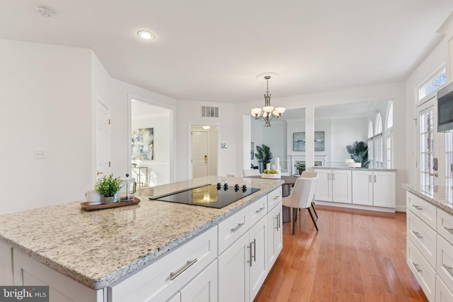 8214 WESTWOOD MEWS CT, VIENNA, Virginia 22182, 5 Bedrooms Bedrooms, 7 Rooms Rooms,4 BathroomsBathrooms,Residential,For sale,8214 WESTWOOD MEWS CT,VAFX2278286 MLS # VAFX2278286