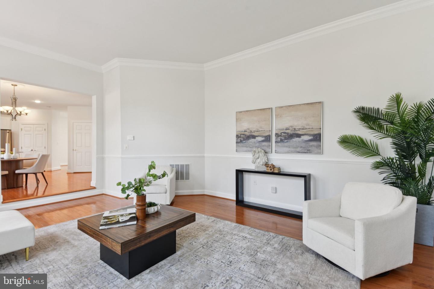 8214 WESTWOOD MEWS CT, VIENNA, Virginia 22182, 5 Bedrooms Bedrooms, 7 Rooms Rooms,4 BathroomsBathrooms,Residential,For sale,8214 WESTWOOD MEWS CT,VAFX2278286 MLS # VAFX2278286