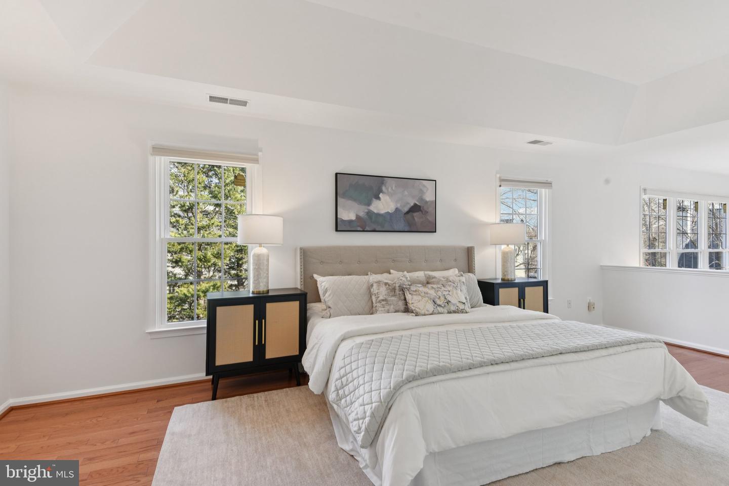 8214 WESTWOOD MEWS CT, VIENNA, Virginia 22182, 5 Bedrooms Bedrooms, 7 Rooms Rooms,4 BathroomsBathrooms,Residential,For sale,8214 WESTWOOD MEWS CT,VAFX2278286 MLS # VAFX2278286