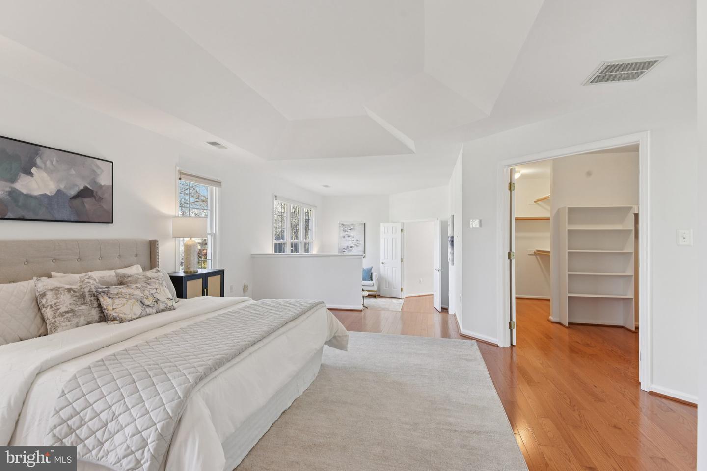 8214 WESTWOOD MEWS CT, VIENNA, Virginia 22182, 5 Bedrooms Bedrooms, 7 Rooms Rooms,4 BathroomsBathrooms,Residential,For sale,8214 WESTWOOD MEWS CT,VAFX2278286 MLS # VAFX2278286