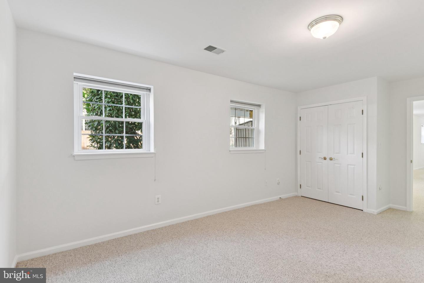 8214 WESTWOOD MEWS CT, VIENNA, Virginia 22182, 5 Bedrooms Bedrooms, 7 Rooms Rooms,4 BathroomsBathrooms,Residential,For sale,8214 WESTWOOD MEWS CT,VAFX2278286 MLS # VAFX2278286