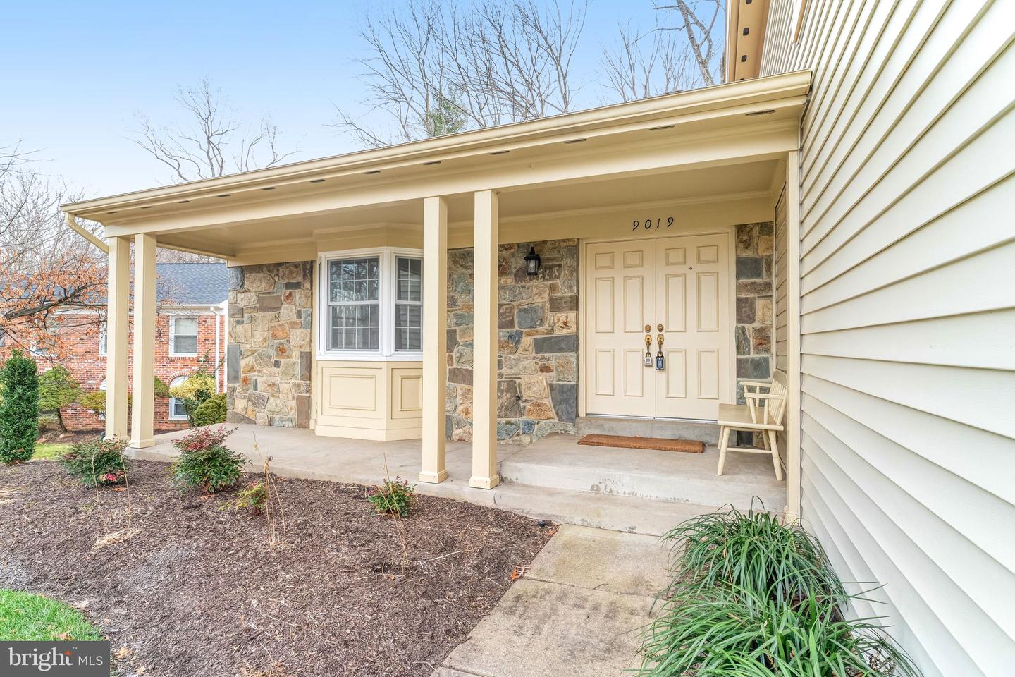 9019 OCTAVIA CT, SPRINGFIELD, Virginia 22153, 4 Bedrooms Bedrooms, ,2 BathroomsBathrooms,Residential,For sale,9019 OCTAVIA CT,VAFX2278946 MLS # VAFX2278946