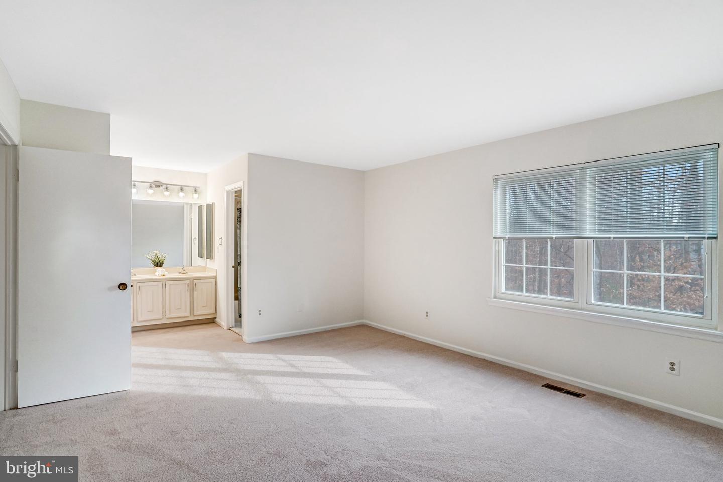 9019 OCTAVIA CT, SPRINGFIELD, Virginia 22153, 4 Bedrooms Bedrooms, ,2 BathroomsBathrooms,Residential,For sale,9019 OCTAVIA CT,VAFX2278946 MLS # VAFX2278946