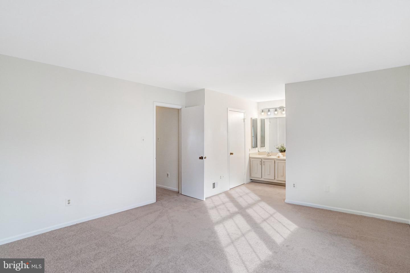 9019 OCTAVIA CT, SPRINGFIELD, Virginia 22153, 4 Bedrooms Bedrooms, ,2 BathroomsBathrooms,Residential,For sale,9019 OCTAVIA CT,VAFX2278946 MLS # VAFX2278946