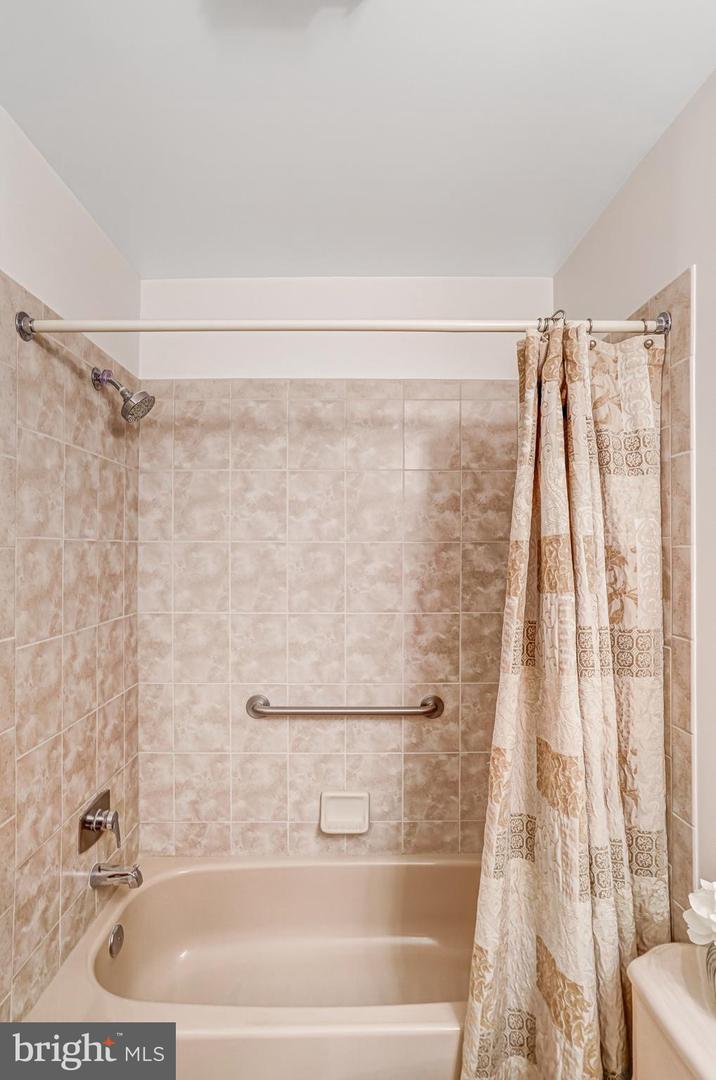 9019 OCTAVIA CT, SPRINGFIELD, Virginia 22153, 4 Bedrooms Bedrooms, ,2 BathroomsBathrooms,Residential,For sale,9019 OCTAVIA CT,VAFX2278946 MLS # VAFX2278946