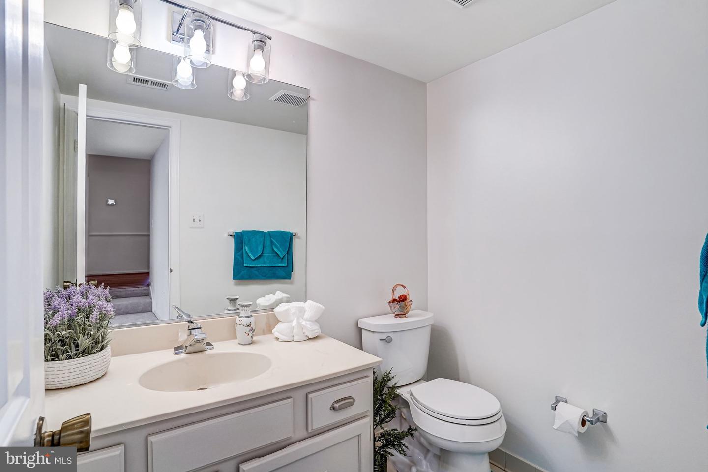 9019 OCTAVIA CT, SPRINGFIELD, Virginia 22153, 4 Bedrooms Bedrooms, ,2 BathroomsBathrooms,Residential,For sale,9019 OCTAVIA CT,VAFX2278946 MLS # VAFX2278946