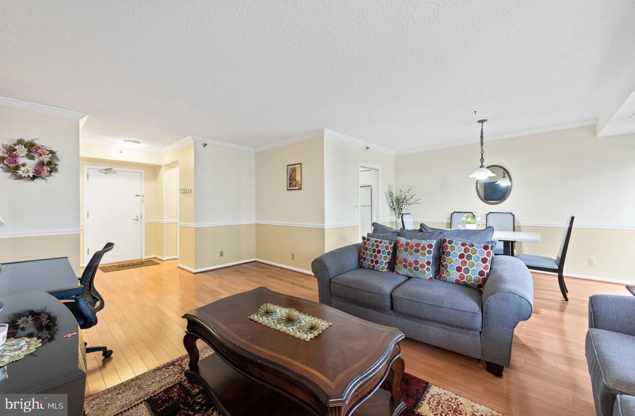 5501 SEMINARY RD #801S, FALLS CHURCH, Virginia 22041, 1 Bedroom Bedrooms, ,1 BathroomBathrooms,Residential,For sale,5501 SEMINARY RD #801S,VAFX2280658 MLS # VAFX2280658