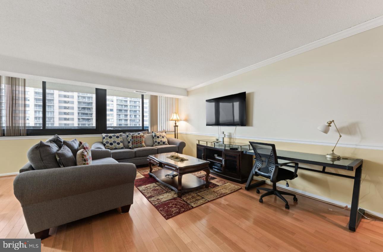 5501 SEMINARY RD #801S, FALLS CHURCH, Virginia 22041, 1 Bedroom Bedrooms, ,1 BathroomBathrooms,Residential,For sale,5501 SEMINARY RD #801S,VAFX2280658 MLS # VAFX2280658