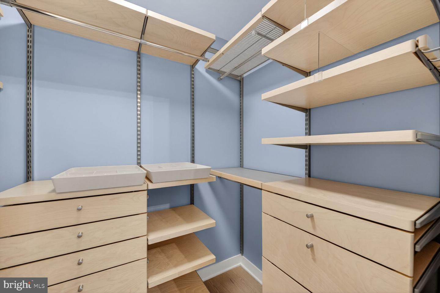 1650 SILVER HILL DR #1003, MCLEAN, Virginia 22102, 1 Bedroom Bedrooms, ,1 BathroomBathrooms,Residential,For sale,1650 SILVER HILL DR #1003,VAFX2281716 MLS # VAFX2281716