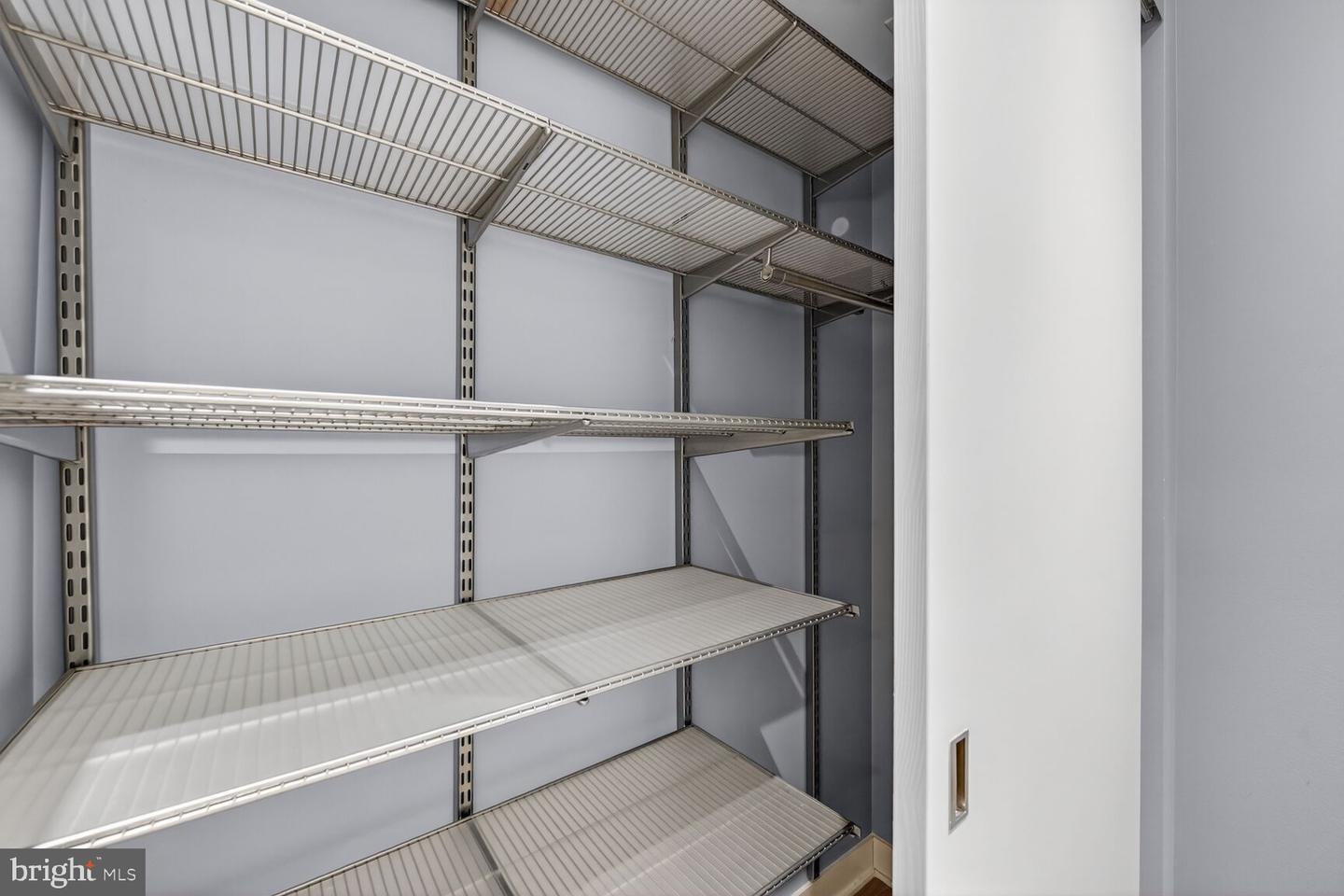 1650 SILVER HILL DR #1003, MCLEAN, Virginia 22102, 1 Bedroom Bedrooms, ,1 BathroomBathrooms,Residential,For sale,1650 SILVER HILL DR #1003,VAFX2281716 MLS # VAFX2281716