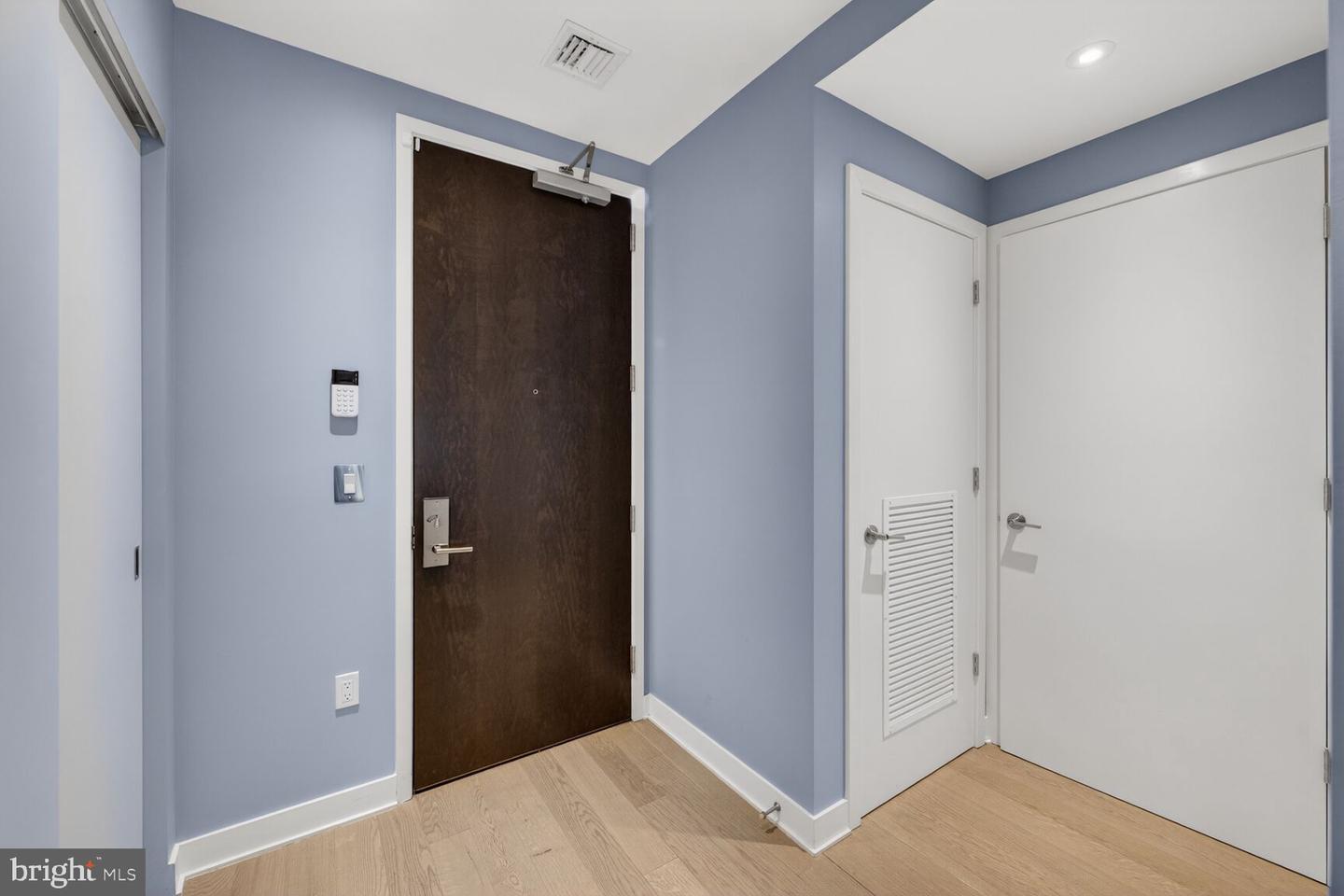 1650 SILVER HILL DR #1003, MCLEAN, Virginia 22102, 1 Bedroom Bedrooms, ,1 BathroomBathrooms,Residential,For sale,1650 SILVER HILL DR #1003,VAFX2281716 MLS # VAFX2281716