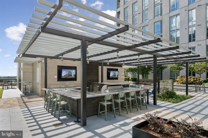 1650 SILVER HILL DR #1003, MCLEAN, Virginia 22102, 1 Bedroom Bedrooms, ,1 BathroomBathrooms,Residential,For sale,1650 SILVER HILL DR #1003,VAFX2281716 MLS # VAFX2281716