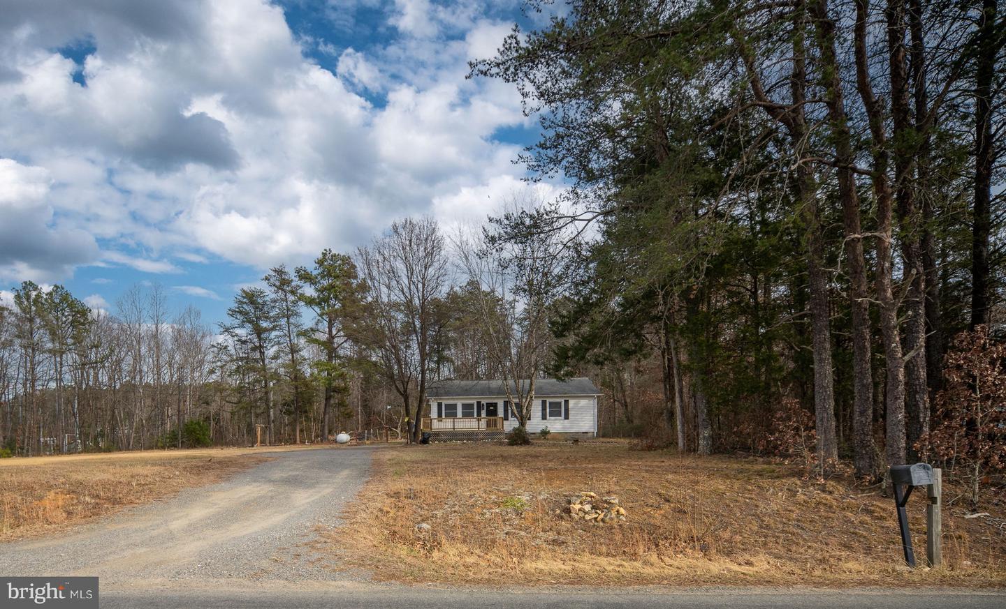 2174 COPPER LINE RD, BUMPASS, Virginia 23024, 3 Bedrooms Bedrooms, 4 Rooms Rooms,1 BathroomBathrooms,Residential,For sale,2174 COPPER LINE RD,VALA2008990 MLS # VALA2008990