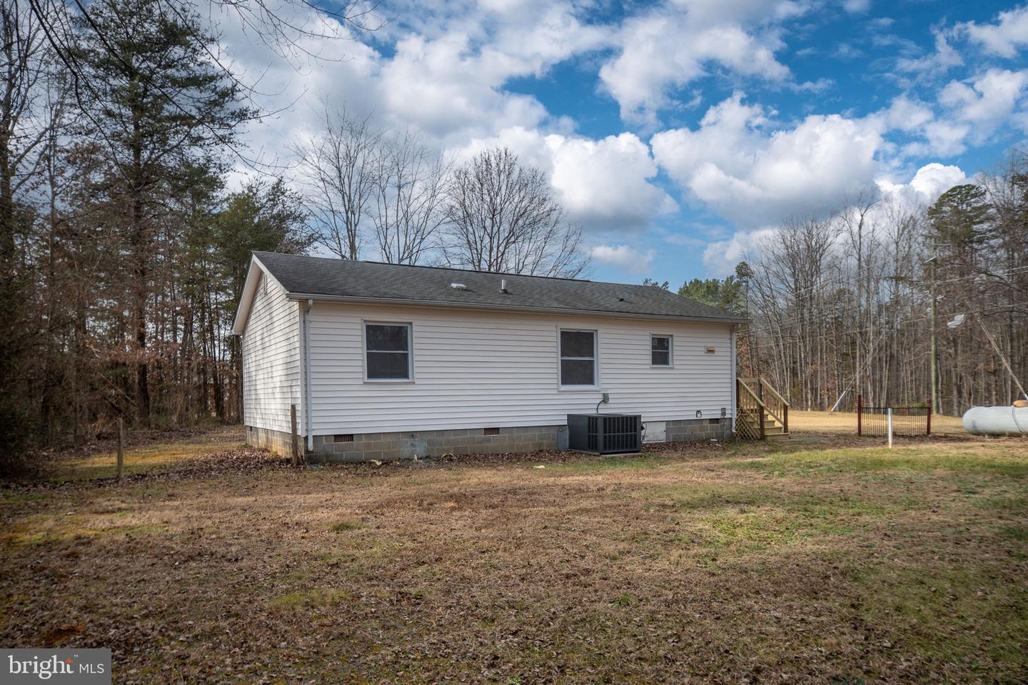 2174 COPPER LINE RD, BUMPASS, Virginia 23024, 3 Bedrooms Bedrooms, 4 Rooms Rooms,1 BathroomBathrooms,Residential,For sale,2174 COPPER LINE RD,VALA2008990 MLS # VALA2008990
