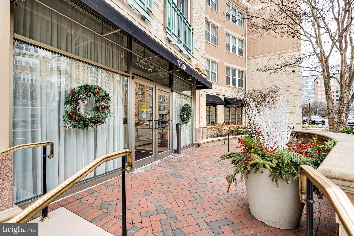 12000 MARKET ST #370, RESTON, Virginia 20190, 2 Bedrooms Bedrooms, ,2 BathroomsBathrooms,Residential,For sale,12000 MARKET ST #370,VAFX2281974 MLS # VAFX2281974
