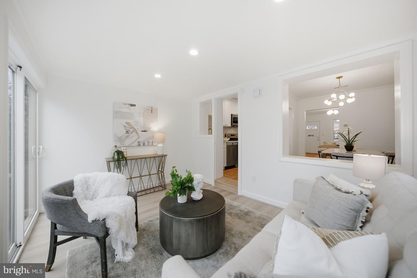 1951 39TH ST NW, WASHINGTON, District Of Columbia 20007, 3 Bedrooms Bedrooms, ,2 BathroomsBathrooms,Residential,For sale,1951 39TH ST NW,DCDC2235532 MLS # DCDC2235532