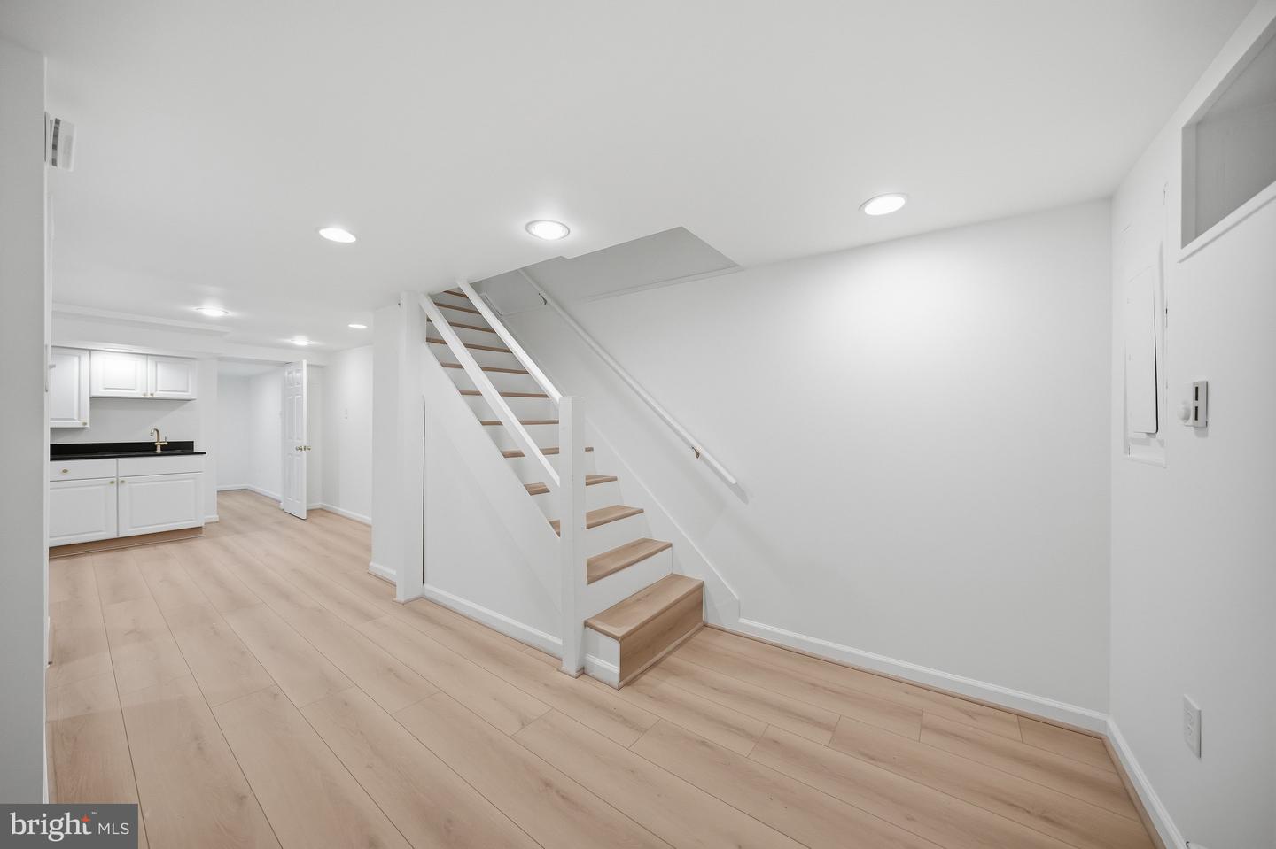 1951 39TH ST NW, WASHINGTON, District Of Columbia 20007, 3 Bedrooms Bedrooms, ,2 BathroomsBathrooms,Residential,For sale,1951 39TH ST NW,DCDC2235532 MLS # DCDC2235532