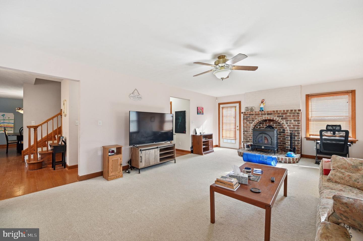 25 WOODLAWN DR, PALMYRA, Virginia 22963, 4 Bedrooms Bedrooms, 8 Rooms Rooms,3 BathroomsBathrooms,Residential,For sale,25 WOODLAWN DR,VAFN2000570 MLS # VAFN2000570