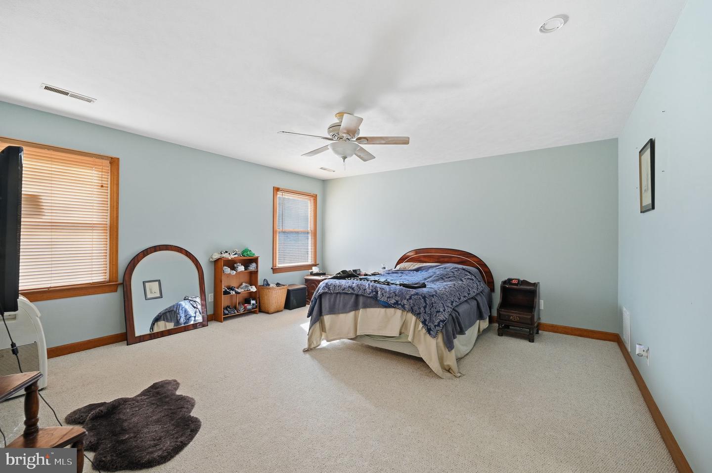 25 WOODLAWN DR, PALMYRA, Virginia 22963, 4 Bedrooms Bedrooms, 8 Rooms Rooms,3 BathroomsBathrooms,Residential,For sale,25 WOODLAWN DR,VAFN2000570 MLS # VAFN2000570