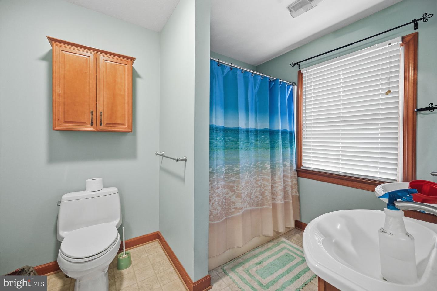 25 WOODLAWN DR, PALMYRA, Virginia 22963, 4 Bedrooms Bedrooms, 8 Rooms Rooms,3 BathroomsBathrooms,Residential,For sale,25 WOODLAWN DR,VAFN2000570 MLS # VAFN2000570