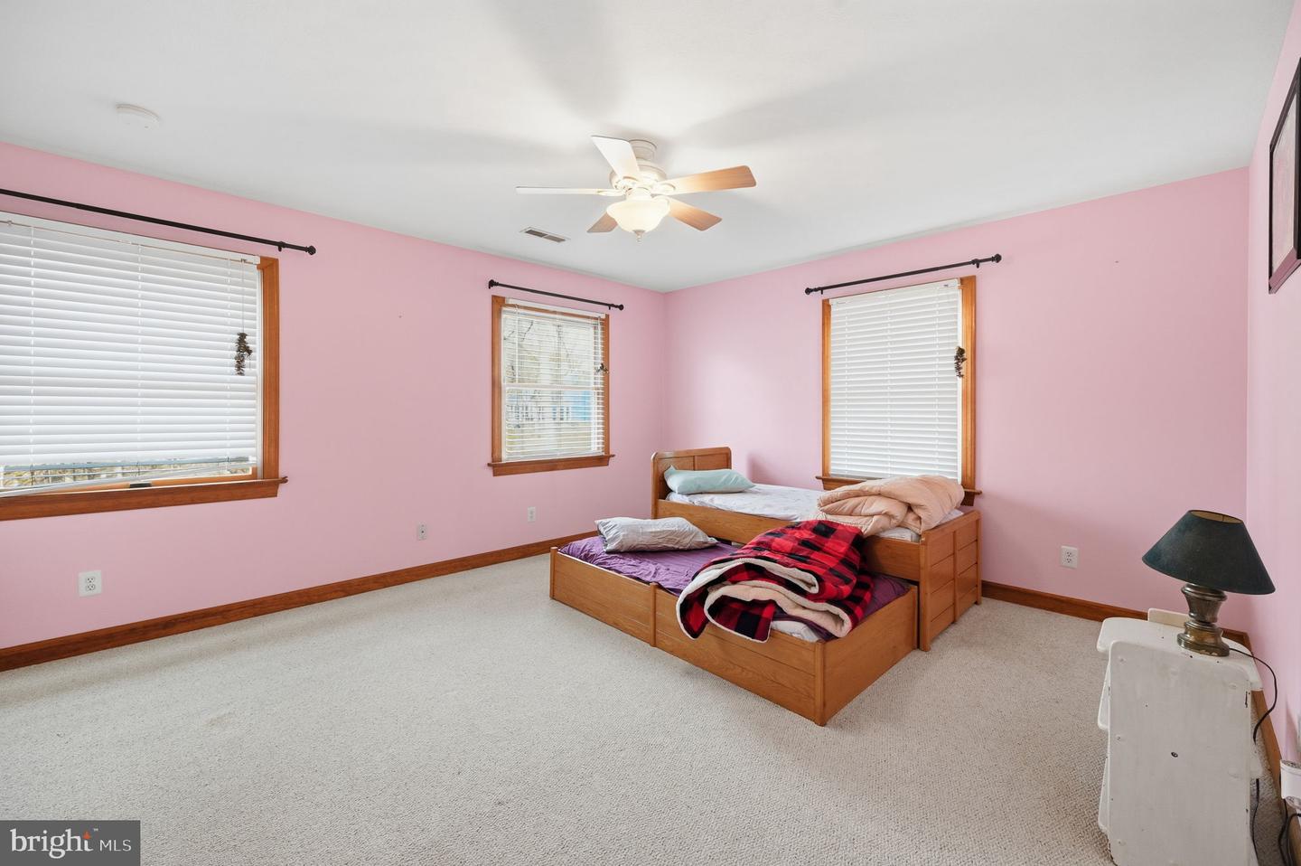 25 WOODLAWN DR, PALMYRA, Virginia 22963, 4 Bedrooms Bedrooms, 8 Rooms Rooms,3 BathroomsBathrooms,Residential,For sale,25 WOODLAWN DR,VAFN2000570 MLS # VAFN2000570