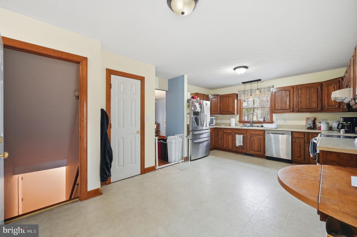 25 WOODLAWN DR, PALMYRA, Virginia 22963, 4 Bedrooms Bedrooms, 8 Rooms Rooms,3 BathroomsBathrooms,Residential,For sale,25 WOODLAWN DR,VAFN2000570 MLS # VAFN2000570