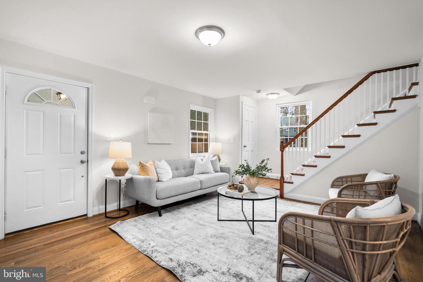 4762 ARLINGTON BLVD, ARLINGTON, Virginia 22204, 3 Bedrooms Bedrooms, 11 Rooms Rooms,2 BathroomsBathrooms,Residential,For sale,4762 ARLINGTON BLVD,VAAR2067082 MLS # VAAR2067082