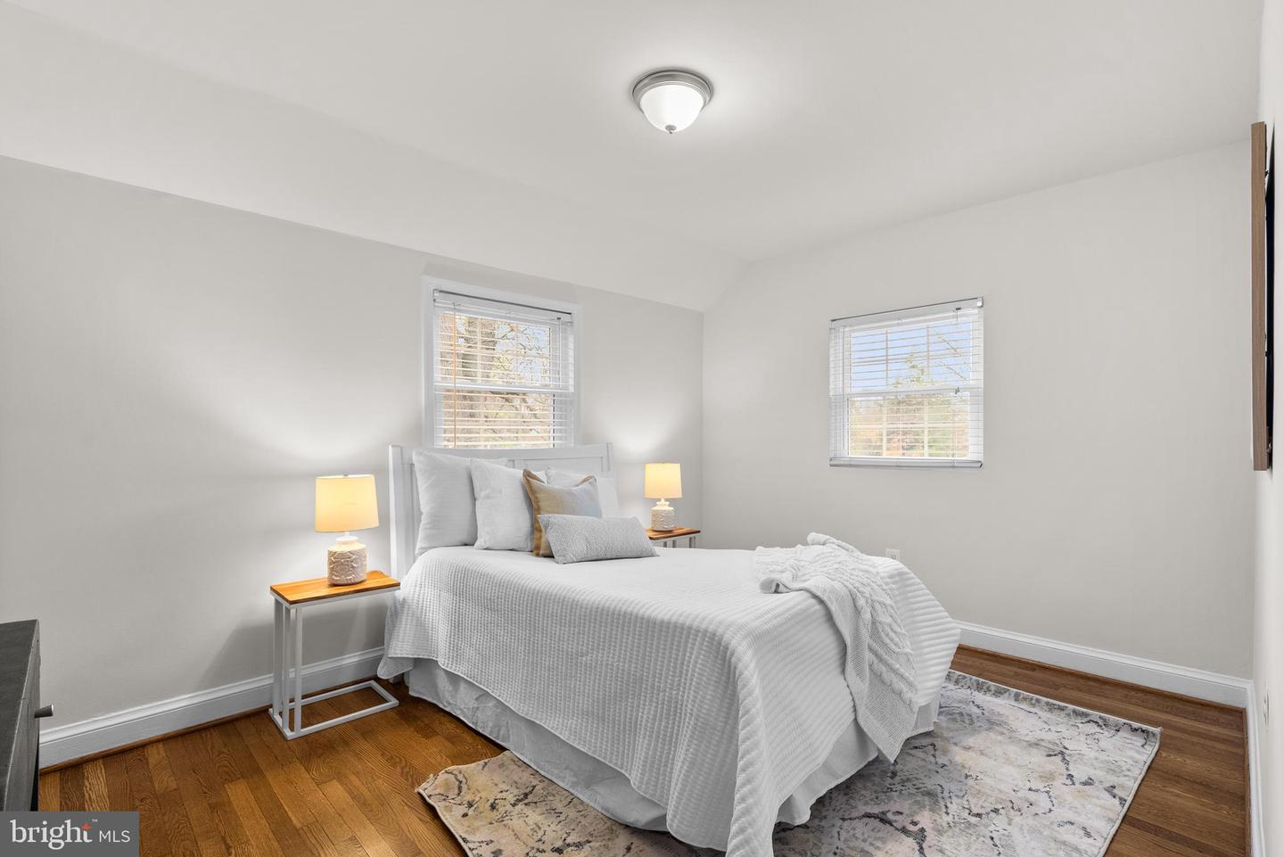 4762 ARLINGTON BLVD, ARLINGTON, Virginia 22204, 3 Bedrooms Bedrooms, 11 Rooms Rooms,2 BathroomsBathrooms,Residential,For sale,4762 ARLINGTON BLVD,VAAR2067082 MLS # VAAR2067082