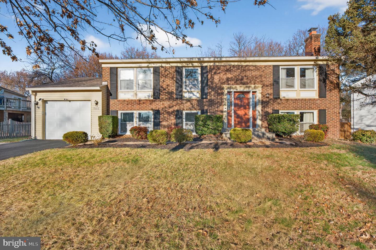 12608 LITTLE STONES LN, HERNDON, Virginia 20170, 4 Bedrooms Bedrooms, 14 Rooms Rooms,3 BathroomsBathrooms,Residential,For sale,12608 LITTLE STONES LN,VAFX2283244 MLS # VAFX2283244 12608 LITTLE STONES LN, HERNDON, Virginia 20170, 4 Bedrooms Bedrooms, 14 Rooms Rooms,3 BathroomsBathrooms,Residential,For sale,12608 LITTLE STONES LN,VAFX2283244 MLS # VAFX2283244