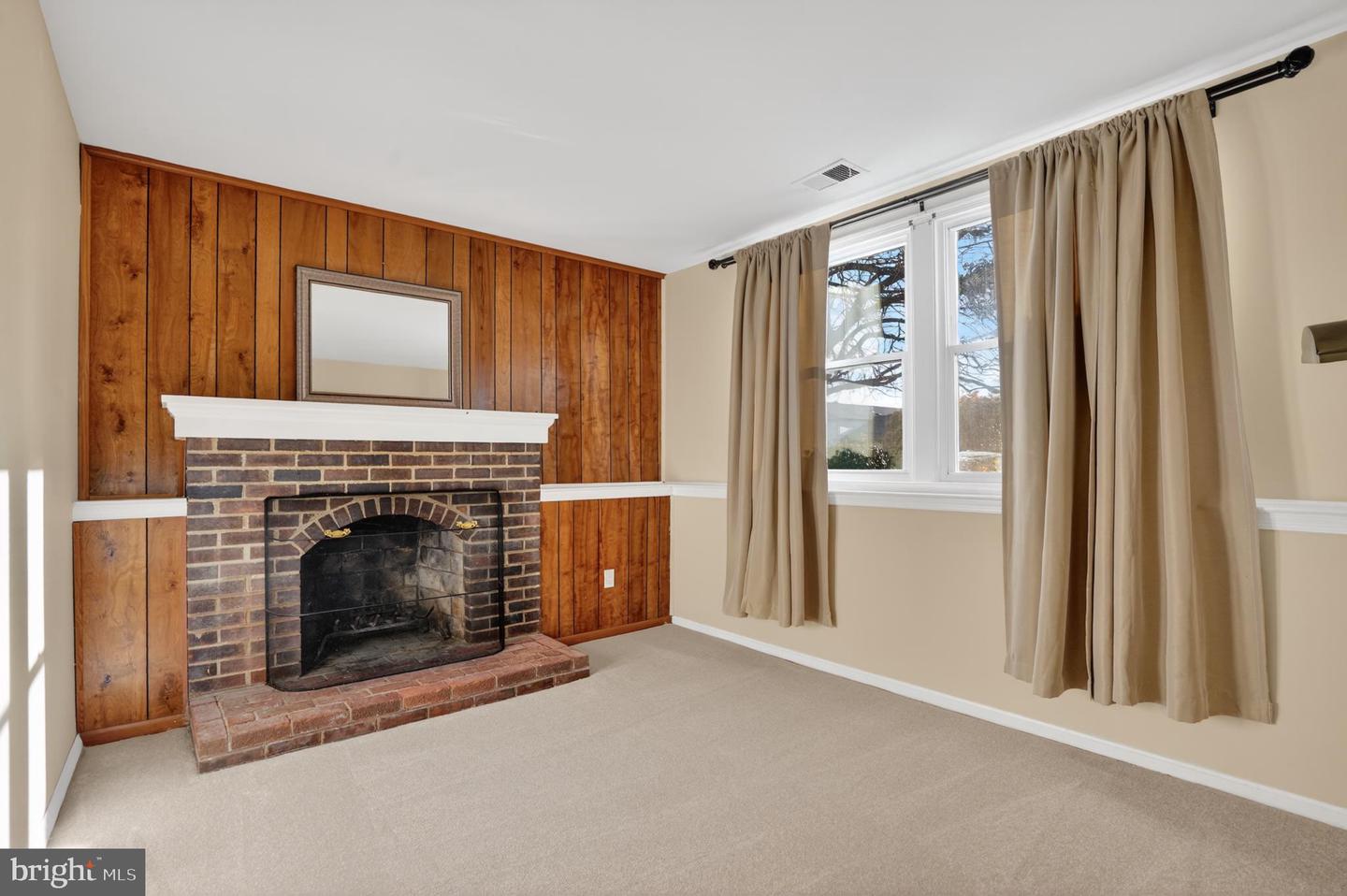 12608 LITTLE STONES LN, HERNDON, Virginia 20170, 4 Bedrooms Bedrooms, 14 Rooms Rooms,3 BathroomsBathrooms,Residential,For sale,12608 LITTLE STONES LN,VAFX2283244 MLS # VAFX2283244 12608 LITTLE STONES LN, HERNDON, Virginia 20170, 4 Bedrooms Bedrooms, 14 Rooms Rooms,3 BathroomsBathrooms,Residential,For sale,12608 LITTLE STONES LN,VAFX2283244 MLS # VAFX2283244